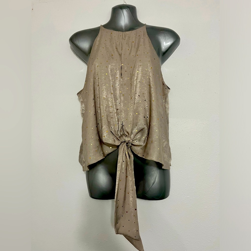 Mahina Tie Front Top. Size: M